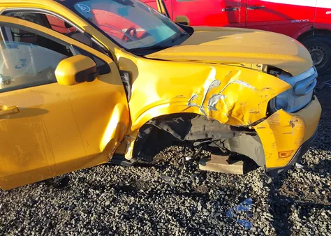 2023 Ford Maverick Lariat z USA, uszkodzony, nr VIN 3FTTW8E32PRA68274